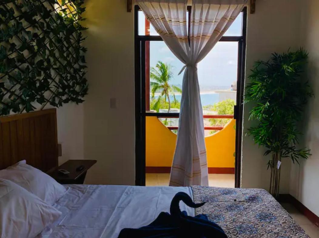 Ximajo Nieto Hotel Puerto Escondido  Buitenkant foto